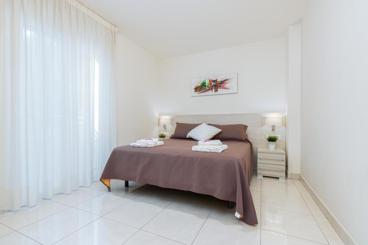 Apart-Rent Apartamento Francesc Macia 2003 Roses Exterior foto